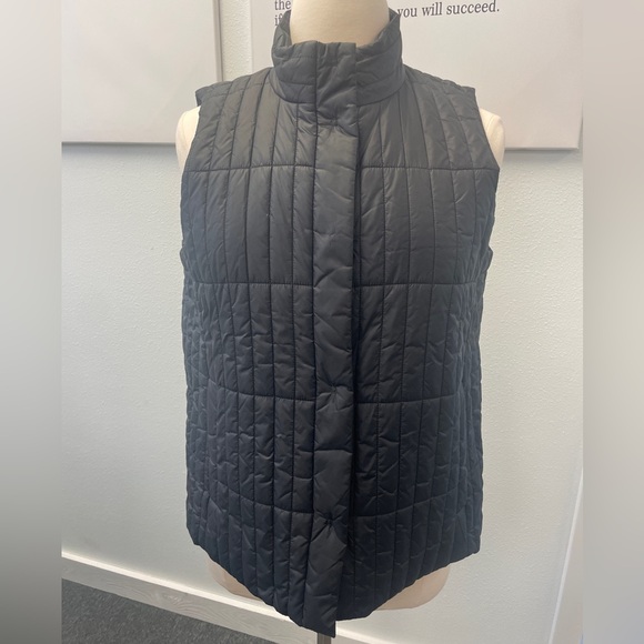 Eileen Fisher puffer L - Picture 1 of 4